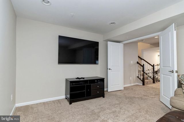 16961 TAKEAWAY LN, Dumfries, VA 22026