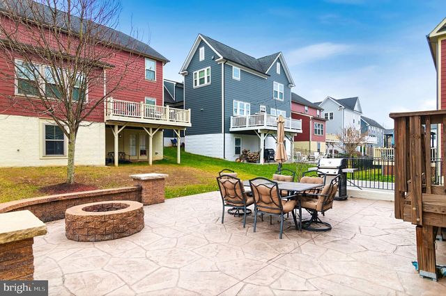 16961 TAKEAWAY LN, Dumfries, VA 22026