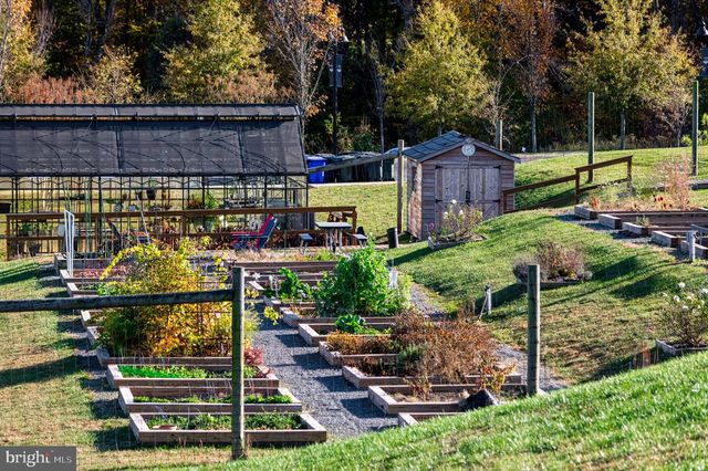 16961 TAKEAWAY LN, Dumfries, VA 22026