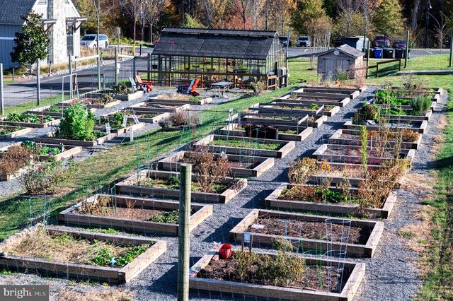 16961 TAKEAWAY LN, Dumfries, VA 22026