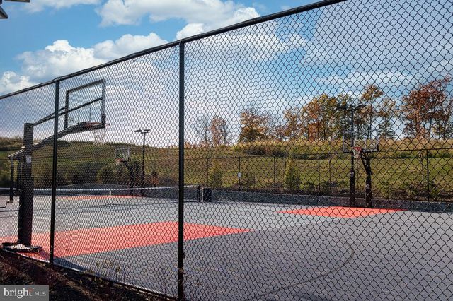 16961 TAKEAWAY LN, Dumfries, VA 22026