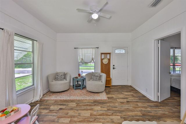 305 W TEVER STREET, Plant City, FL 33563