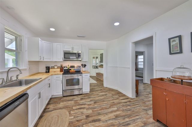 305 W TEVER STREET, Plant City, FL 33563