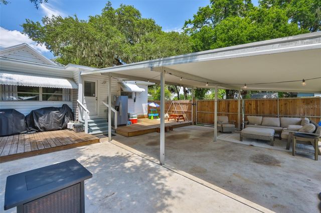 305 W TEVER STREET, Plant City, FL 33563