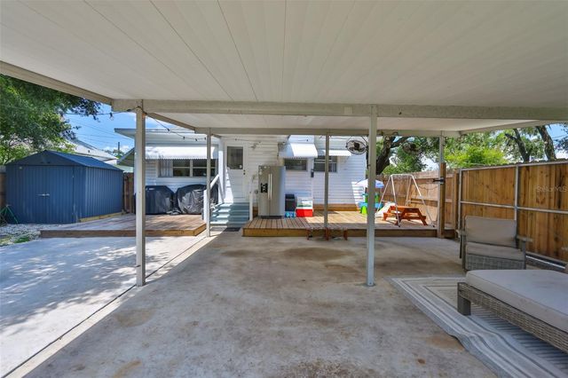 305 W TEVER STREET, Plant City, FL 33563