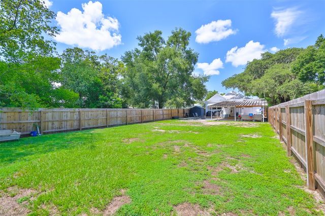 305 W TEVER STREET, Plant City, FL 33563