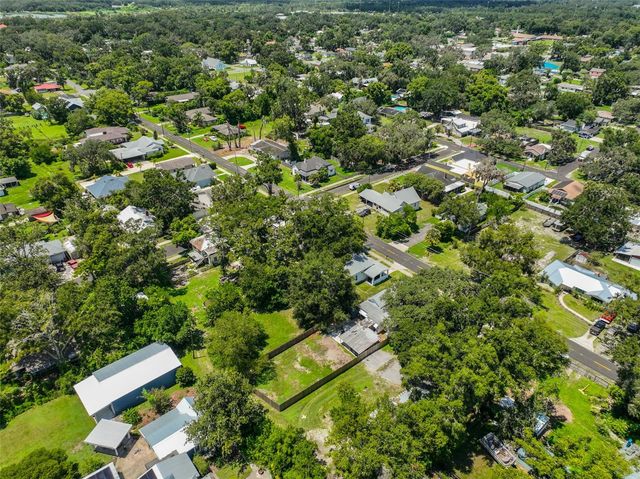305 W TEVER STREET, Plant City, FL 33563