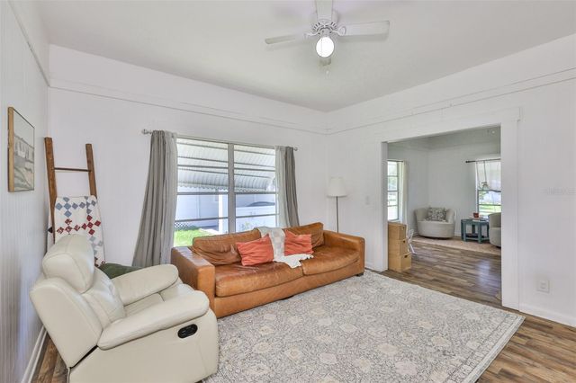 305 W TEVER STREET, Plant City, FL 33563