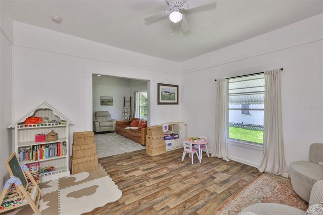 305 W TEVER STREET, Plant City, FL 33563