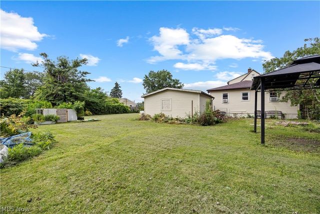 1674 E 32nd Street, Lorain, OH 44055