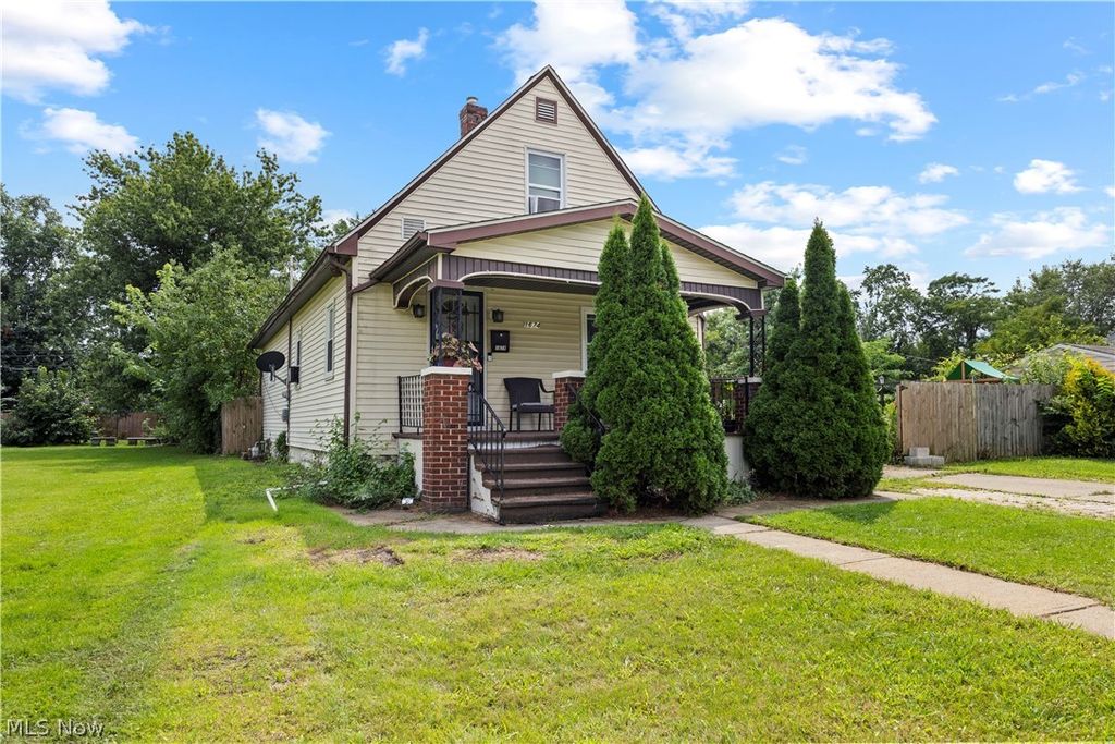 1674 E 32nd Street, Lorain, OH 44055