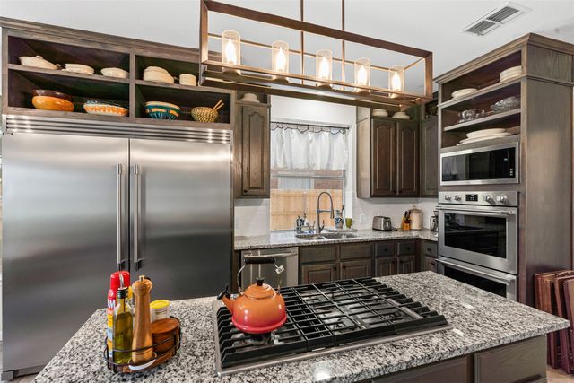 6731 Trail Cliff Way, Fort Worth, TX 76132