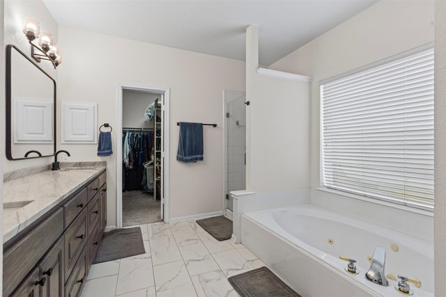 6731 Trail Cliff Way, Fort Worth, TX 76132