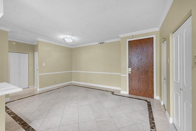 5150 Hidalgo Street 202, Houston, TX 77056