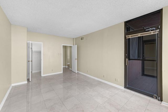 5150 Hidalgo Street 202, Houston, TX 77056