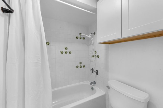 5150 Hidalgo Street 202, Houston, TX 77056