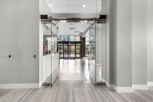 5150 Hidalgo Street 202, Houston, TX 77056