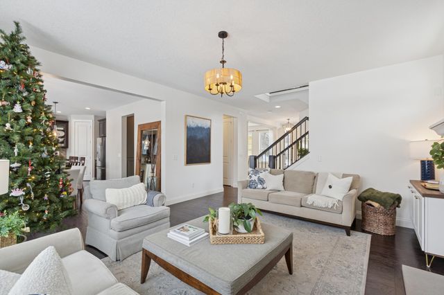 3838 Pascolo Bend, Chaska, MN 55318