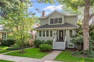 2323 Grey Avenue, Evanston, IL 60201