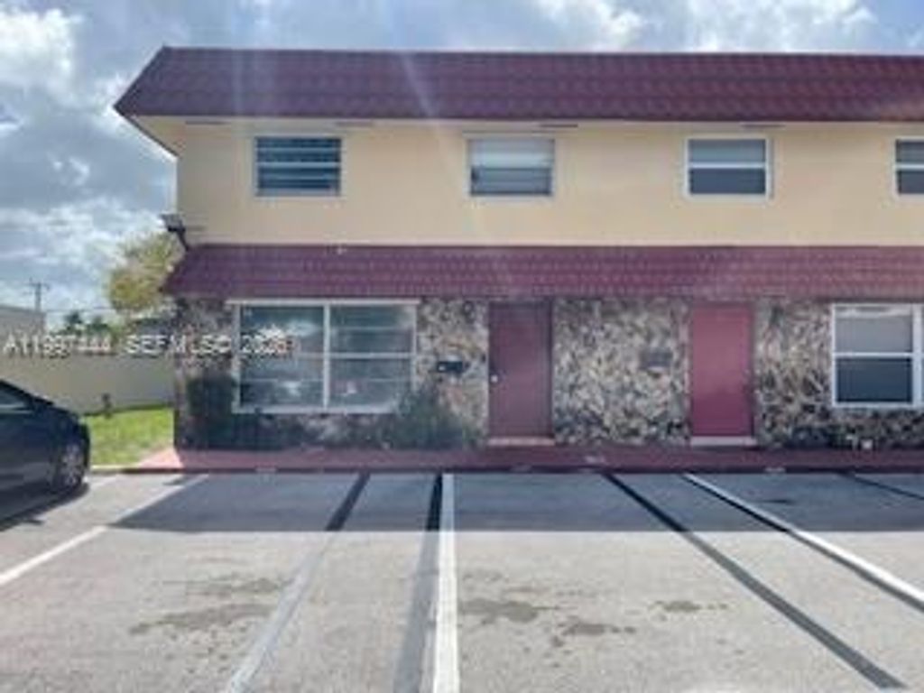 4167 SW 66th Way 138, Davie, FL 33314