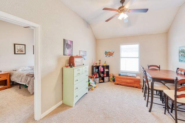 18 Pleasant Valley, Sanger, TX 76266