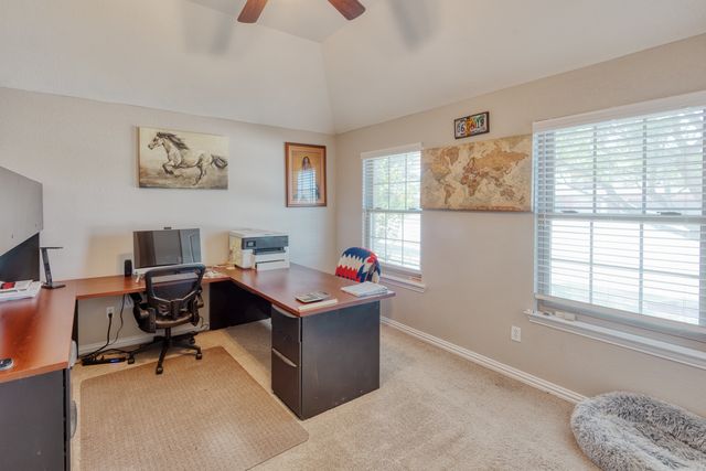 18 Pleasant Valley, Sanger, TX 76266
