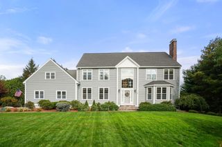 9 Fieldstone Dr, Shrewsbury, MA 01545