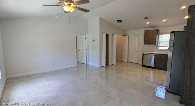 533 Embracer Street NW, Lake Placid, FL 33852