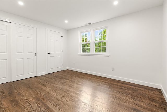 39 Mckinley Avenue, Lowell, MA 01851