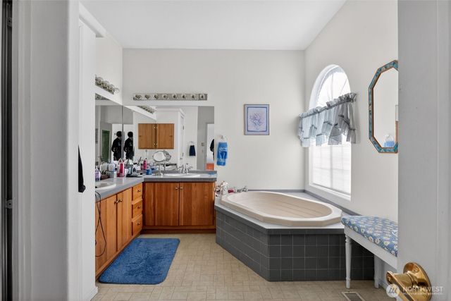 2305 Cherry Blossom Drive, Ephrata, WA 98823