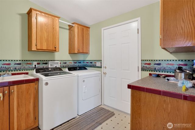 2305 Cherry Blossom Drive, Ephrata, WA 98823