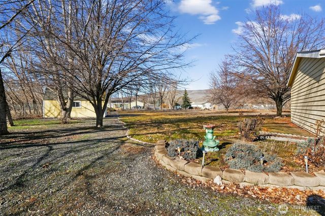 2305 Cherry Blossom Drive, Ephrata, WA 98823