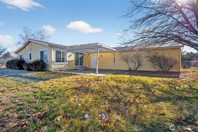 2305 Cherry Blossom Drive, Ephrata, WA 98823