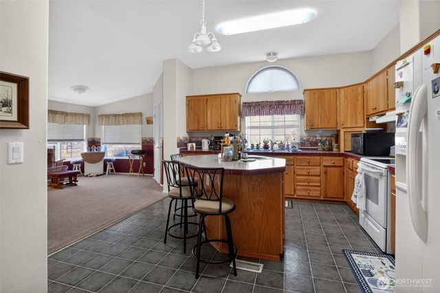 2305 Cherry Blossom Drive, Ephrata, WA 98823