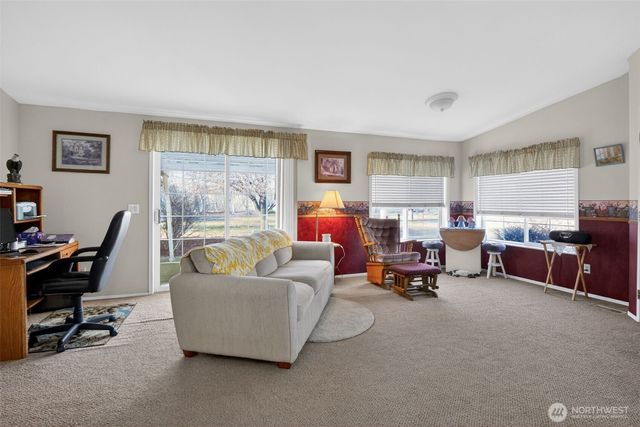 2305 Cherry Blossom Drive, Ephrata, WA 98823