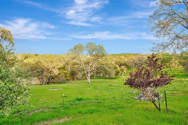 14651 Highway 124, Plymouth, CA 95669