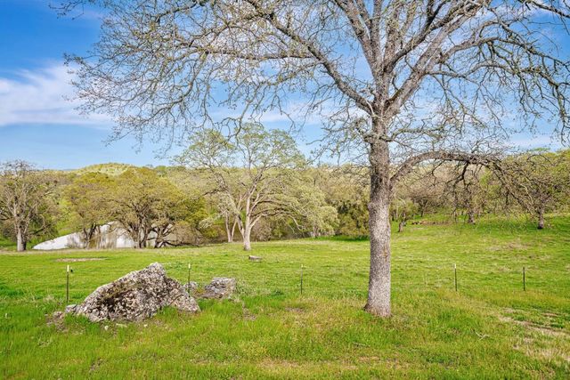 14651 Highway 124, Plymouth, CA 95669