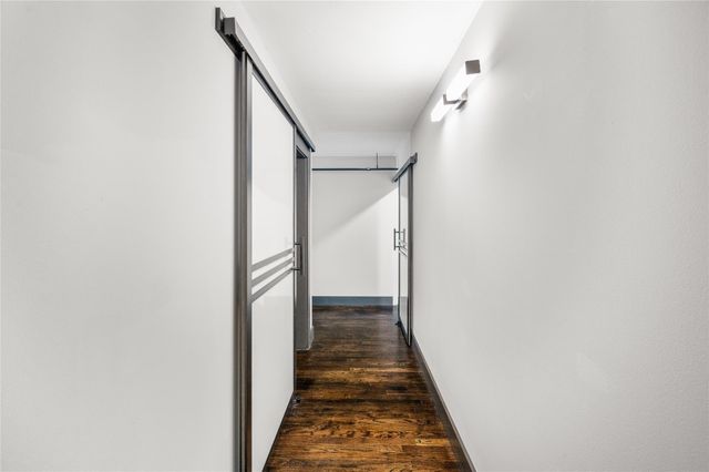 1025 S Shepherd Drive 110, Houston, TX 77019