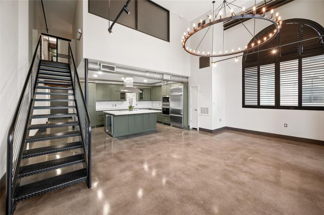 1025 S Shepherd Drive 110, Houston, TX 77019