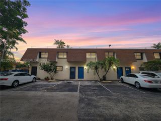 15385 S Dixie Hwy 22 Hwy, Palmetto Bay, FL 33157