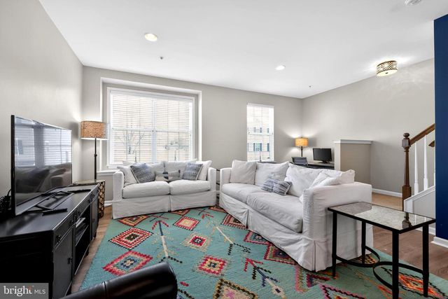 21 FARADAY CT, Morton, PA 19070