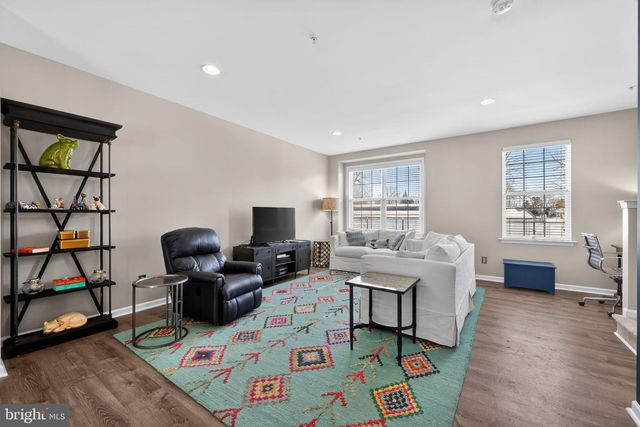 21 FARADAY CT, Morton, PA 19070