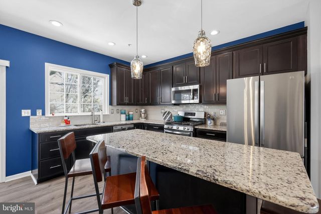 21 FARADAY CT, Morton, PA 19070