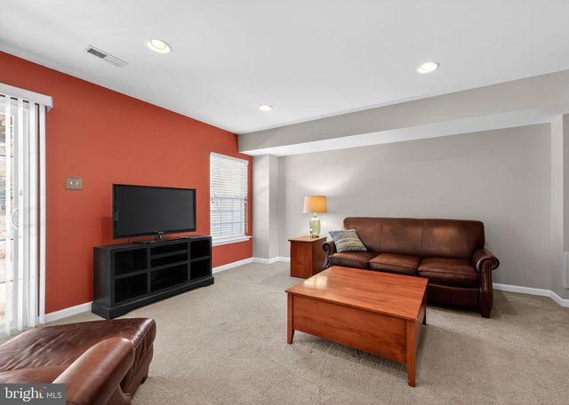 21 FARADAY CT, Morton, PA 19070