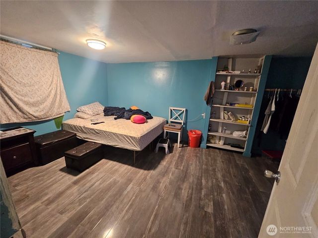 13727 37th Avenue S, Tukwila, WA 98168