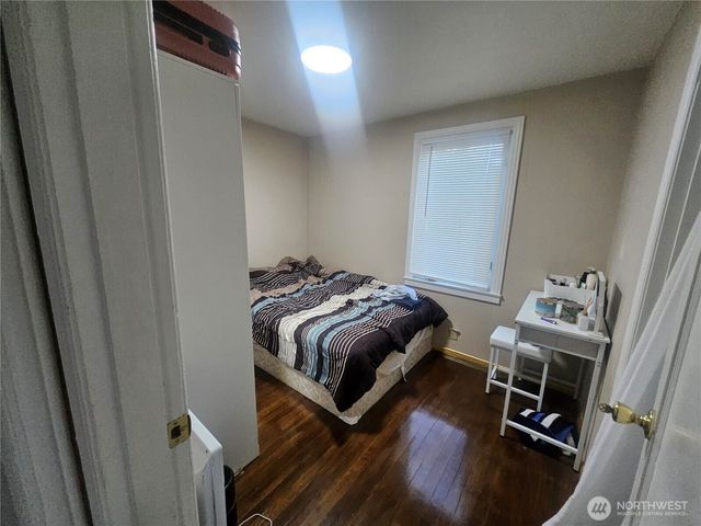 13727 37th Avenue S, Tukwila, WA 98168