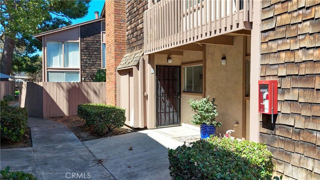 1098 Cabrillo Park B, Santa Ana, CA 92701 — exterior