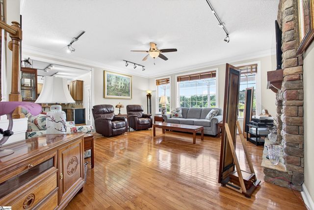 24 Laurelcrest Lane, Travelers Rest, SC 29690