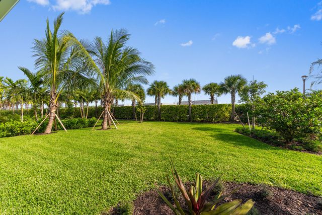 13487 Artisan Circle, Palm Beach Gardens, FL 33418