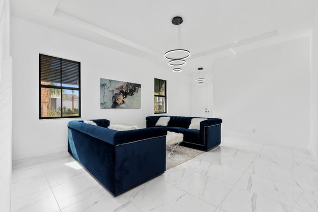 13487 Artisan Circle, Palm Beach Gardens, FL 33418